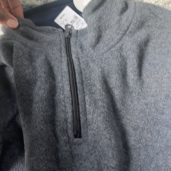 Fleece - Picture 2 of 4